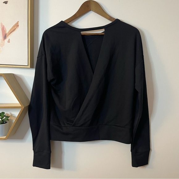 Nike Open Back Sweatshirt Medium - Picture 5 of 5